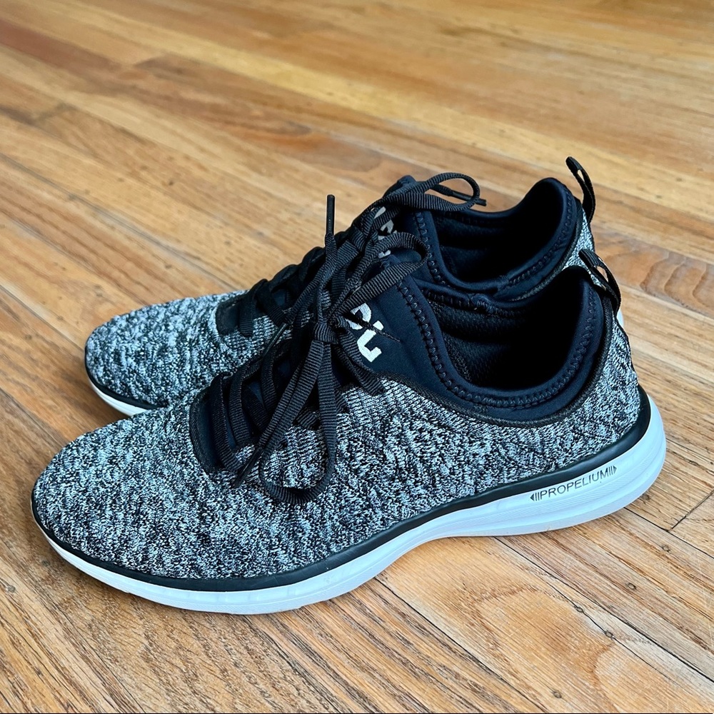 APL TechLoom Phantom Black/White/Melange size women's 8.5